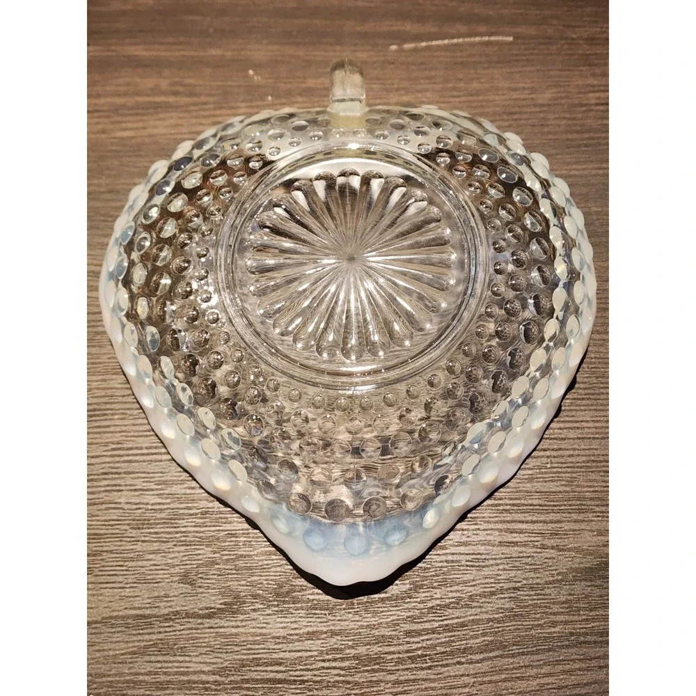 Anchor Hocking Moonstone Pattern Leaf Shape 7